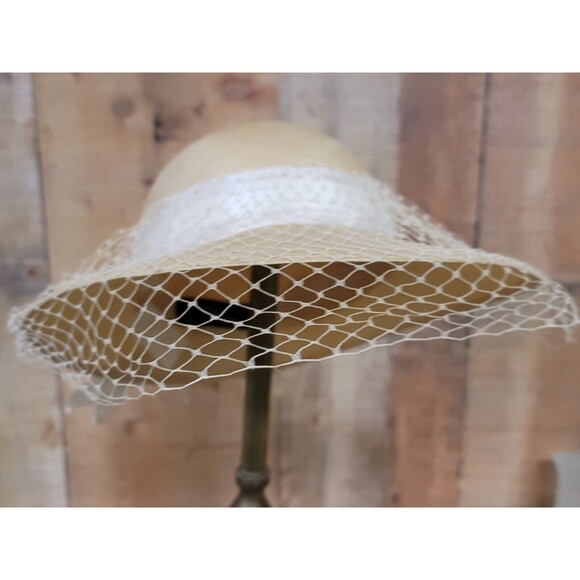 Rossi Hat with Veil Vintage Great Condition - Picture 2 of 5